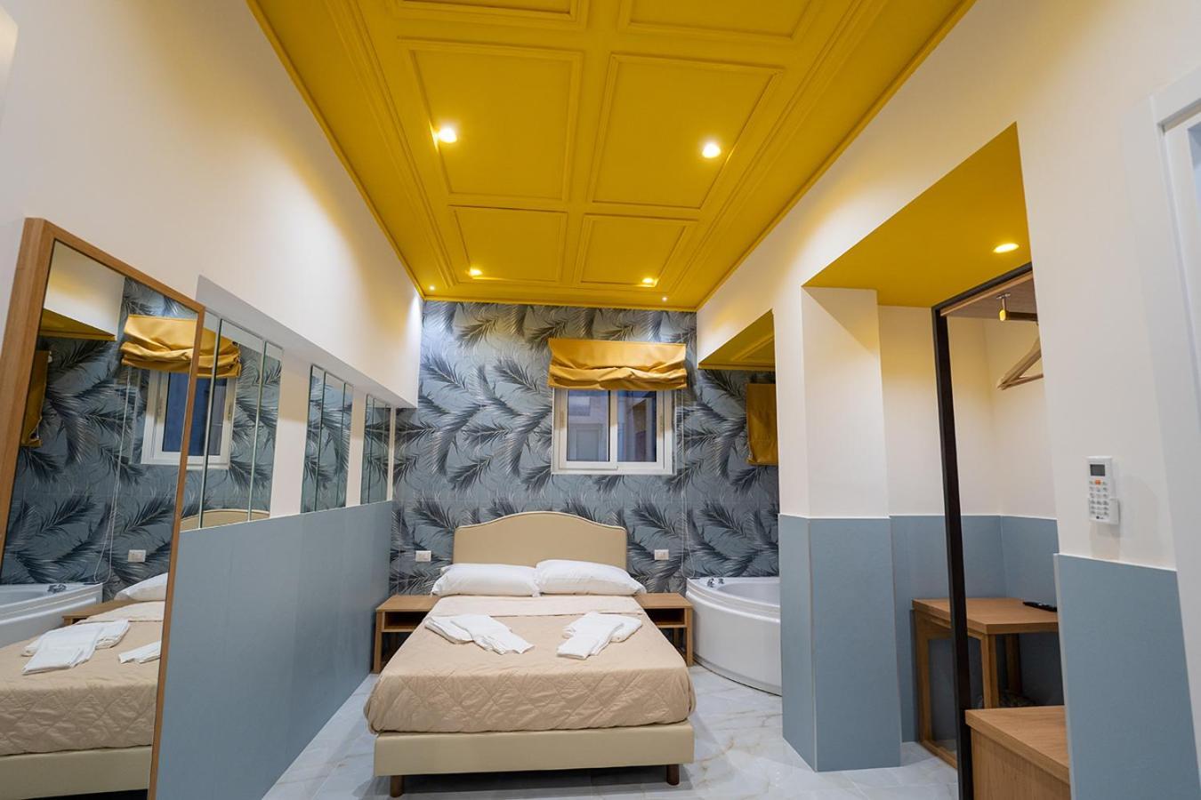 Pc Boutique H, Sea View By Clapa Group Hotell Napoli Eksteriør bilde
